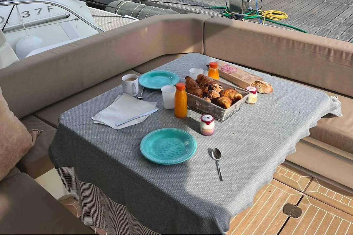 Cannes Bateau Port Centre צרפת
